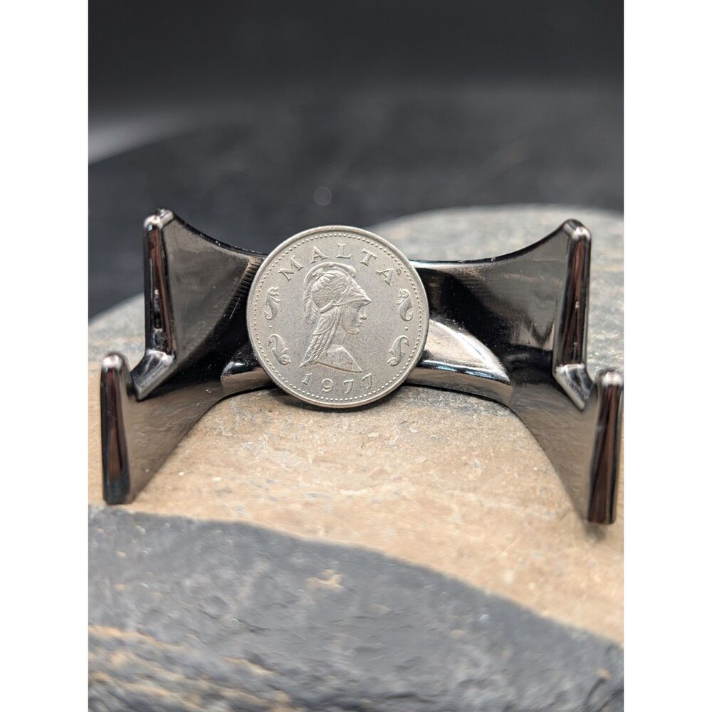 1977 Malta Coin – Helmeted Bust Design – Vintage Maltese Coin – Circulated